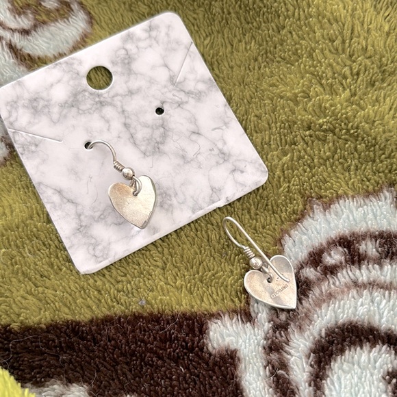 Dainty Sterling Silver Heart Dangle Earrings - Picture 4 of 5